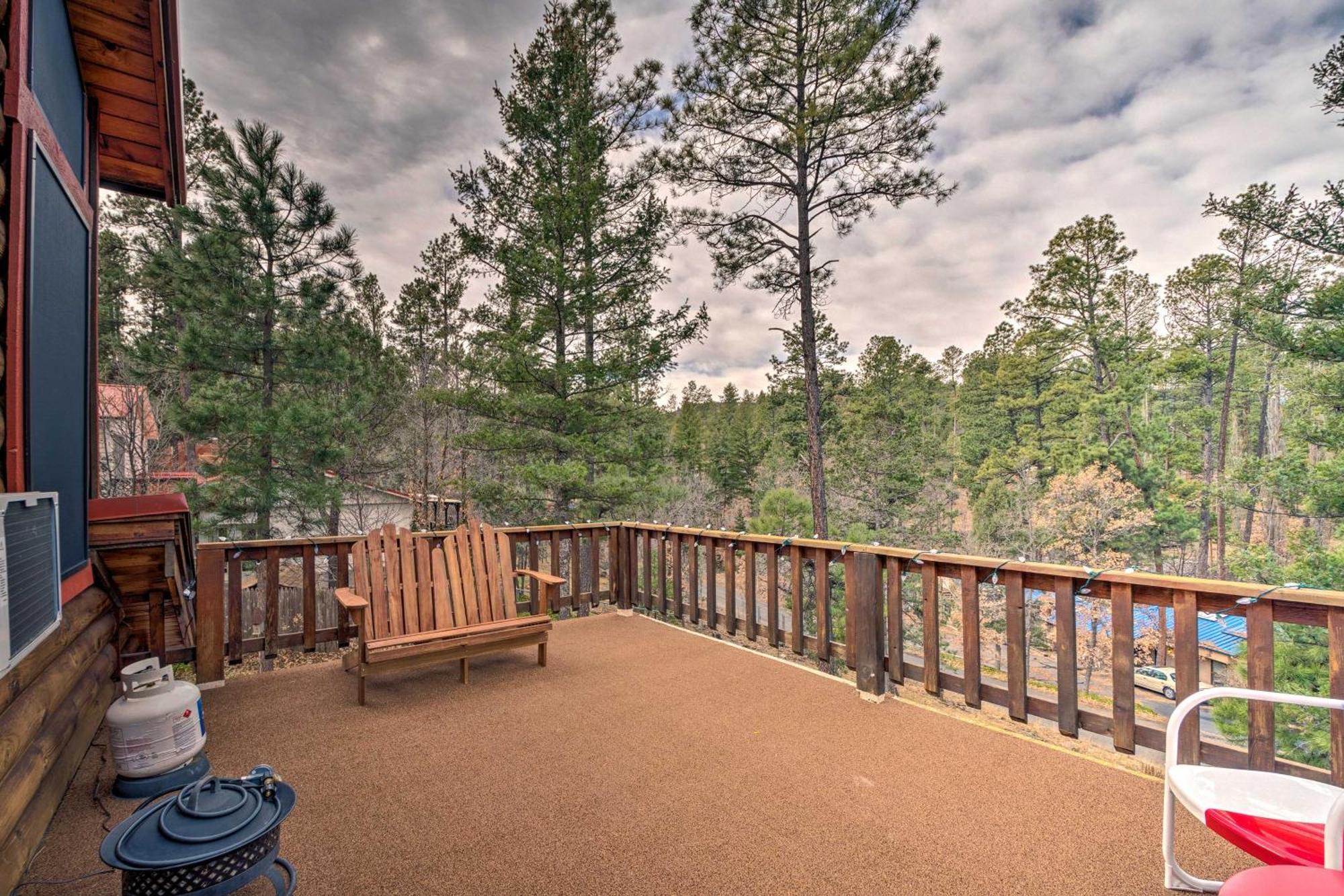 Unique Bear Country Cabin In Ruidoso With Hot Tub! Exterior foto