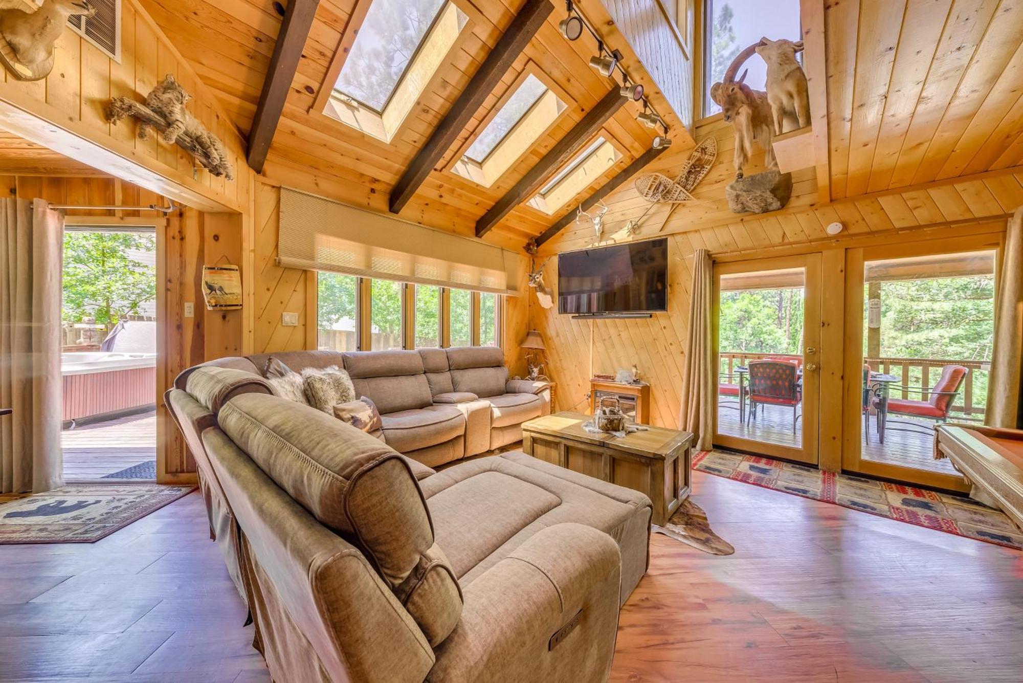 Unique Bear Country Cabin In Ruidoso With Hot Tub! Exterior foto